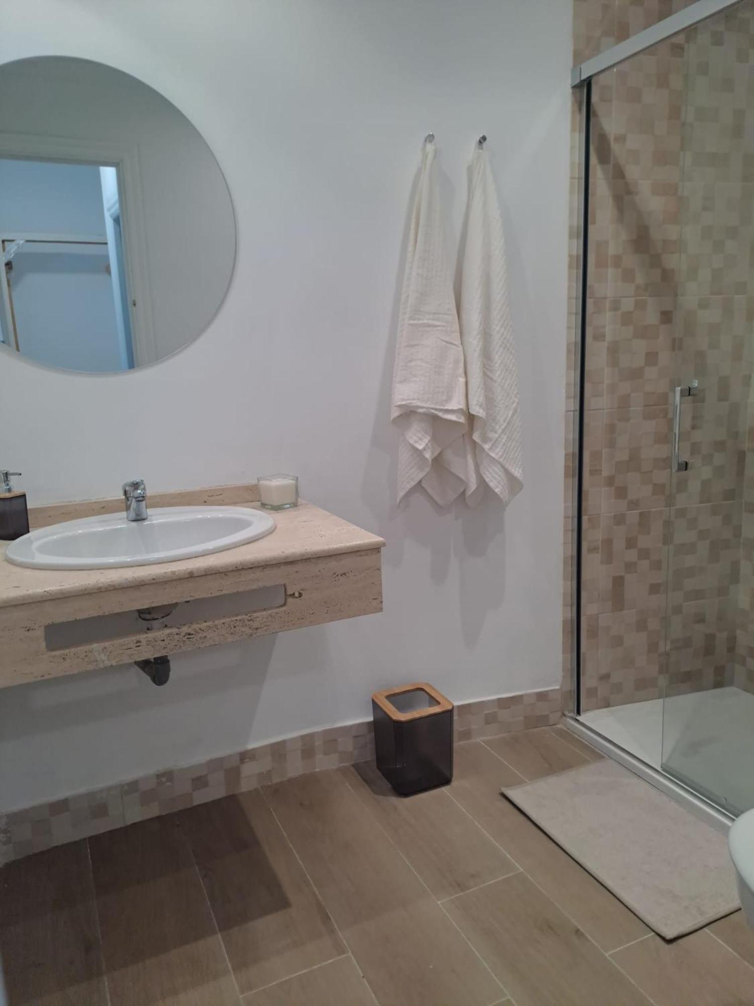 Apartamento Compartido Hab Privadas Playa De La Caleta Cadiz Luaran gambar