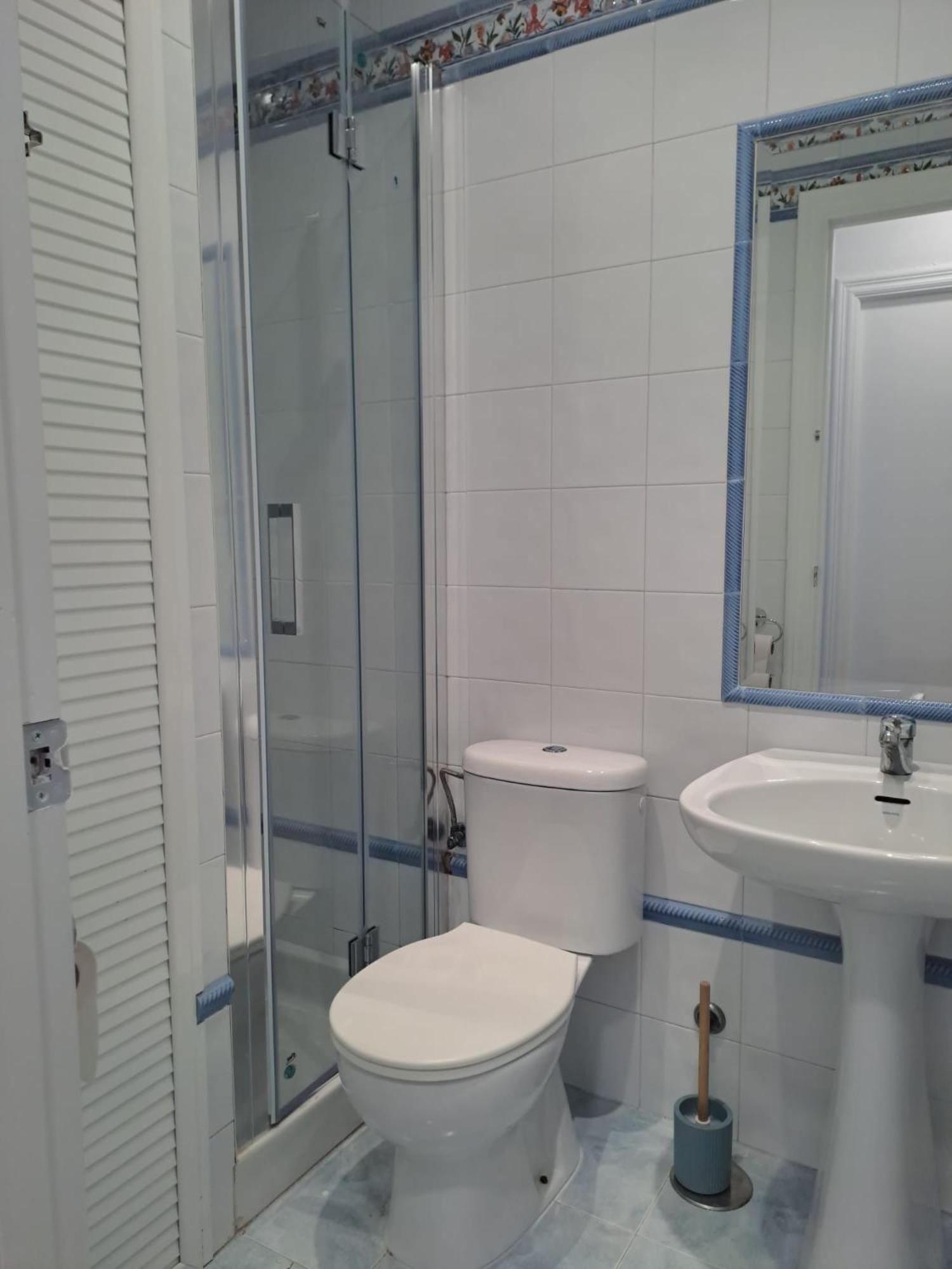 Apartamento Compartido Hab Privadas Playa De La Caleta Cadiz Luaran gambar