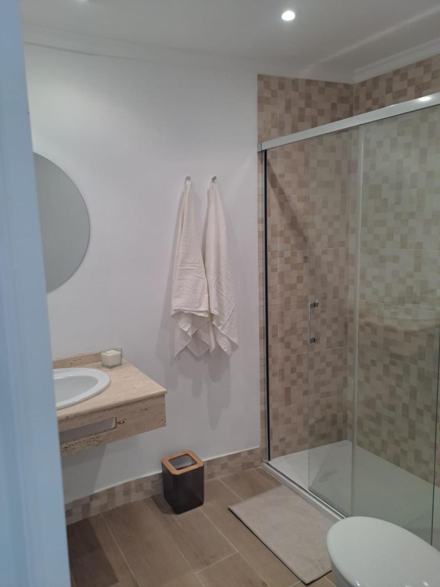 Apartamento Compartido Hab Privadas Playa De La Caleta Cadiz Luaran gambar